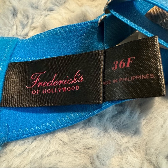 Frederick’s of Hollywood 36F Untamable Bra Bundle of 2 Blue Red Lace Plunge - Picture 6 of 12